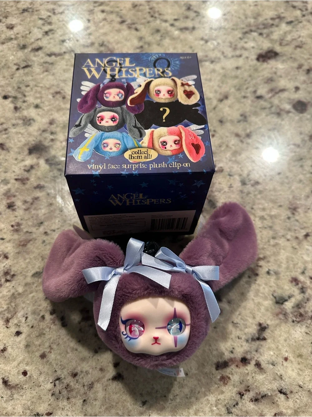 Angel whispers open box keychain
